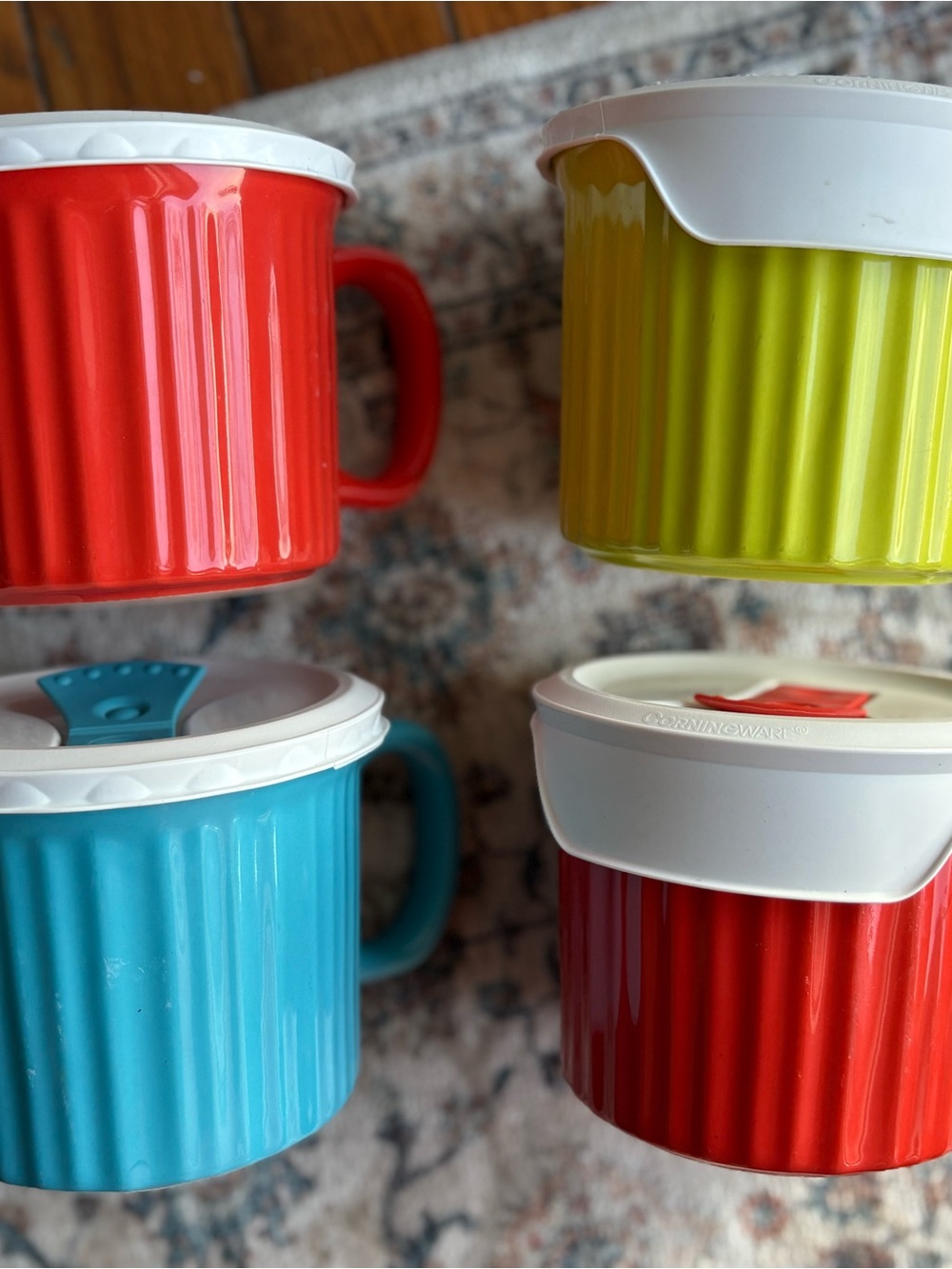 CorningWare 20oz Stone Soup Mugs Ribbed Ceramic Colours W/ Lids Red, Blue, Lime